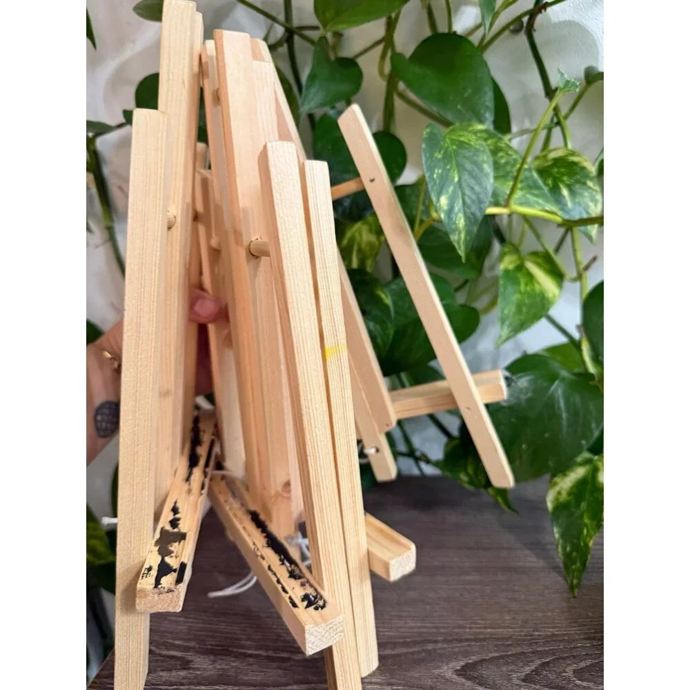 (4) wooden small table top easels